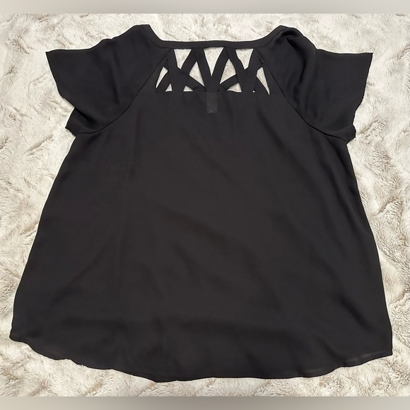 Torrid Black Georgette Cage Front Cutout Blouse - Picture 6 of 11